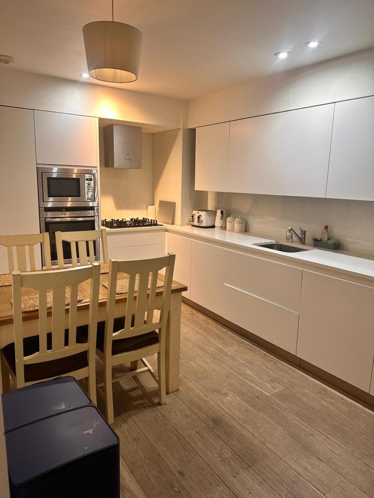 Spacious Central London Flat - 2Bhk Екстер'єр фото
