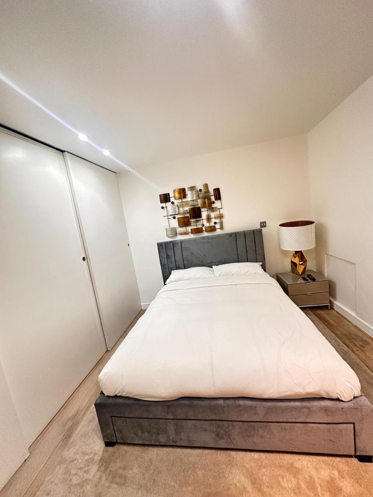 Spacious Central London Flat - 2Bhk Екстер'єр фото